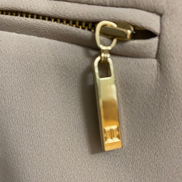 Taupe Blazer by Ivanka Trump - Picture 3 of 6